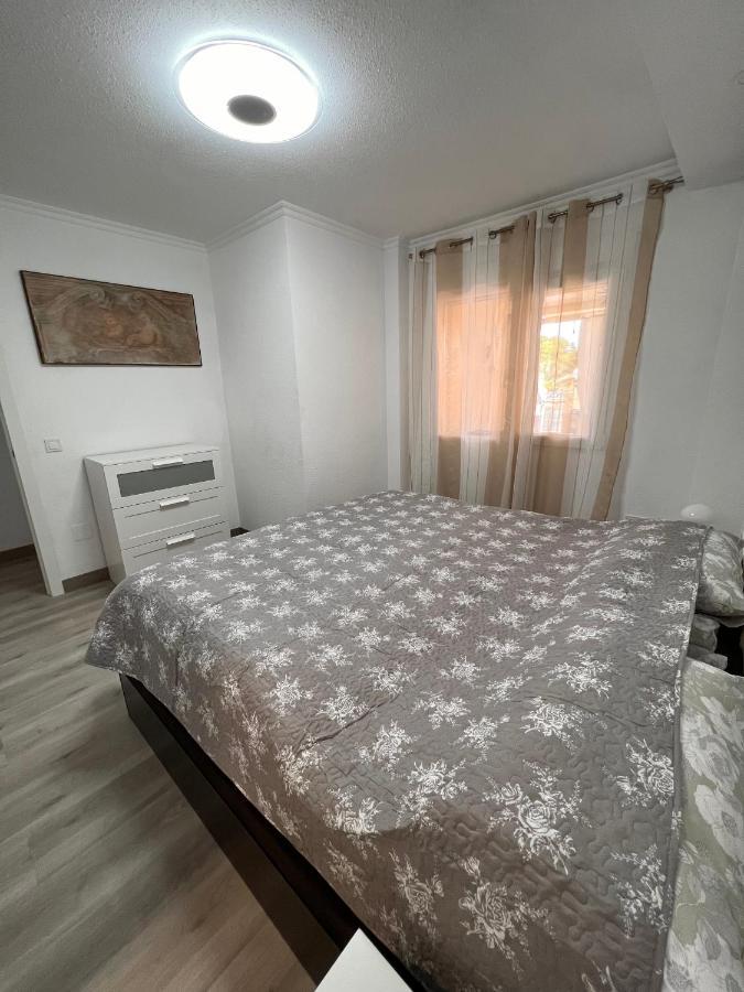 Orihuela Costa 3 Bdr Condo On La Zenia Beach With Patio Bagian luar foto